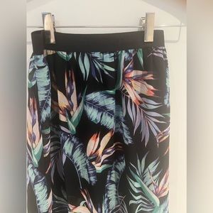 🆕🆕🆕H&M maxi skirt size 2 (c)